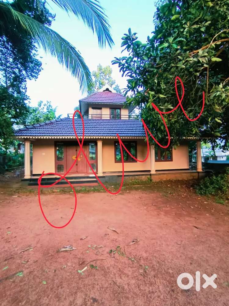 Aluva Choondy 3bhk Independent house for rent