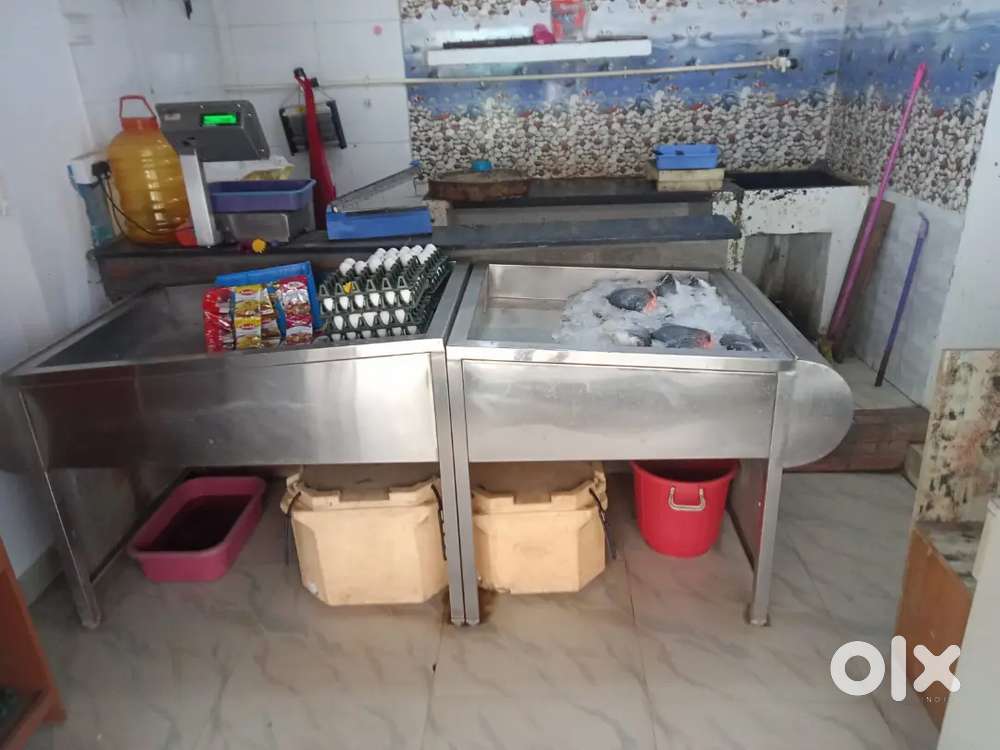 Chicken and fish shop selling