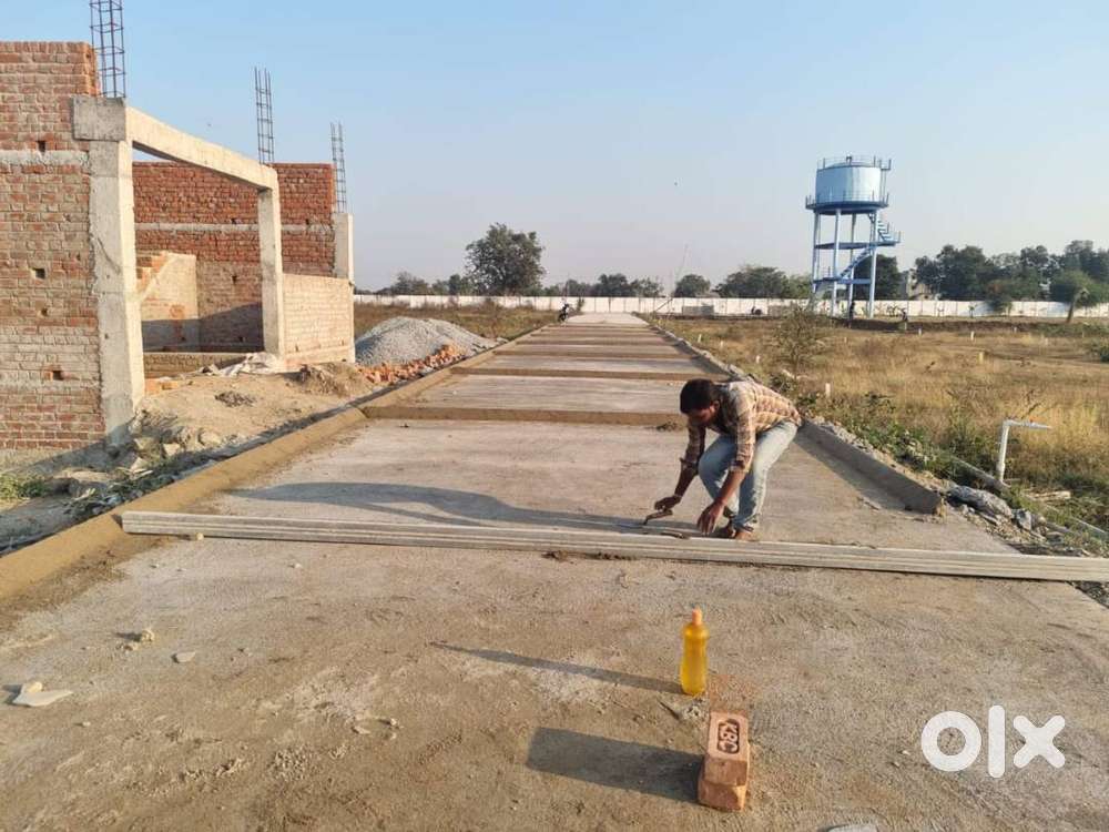 plot available at sai nagar uslapur, 200 meter from main road