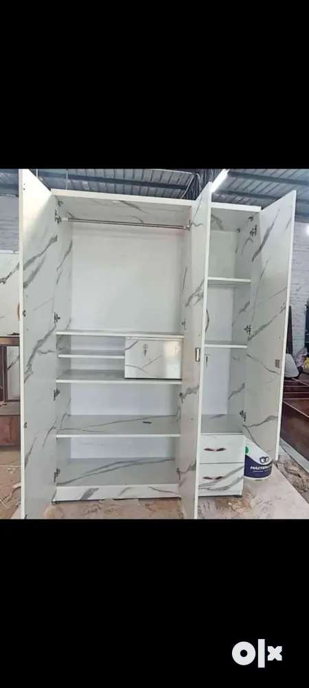 4x6 3door wardrobe with delivery & fitting