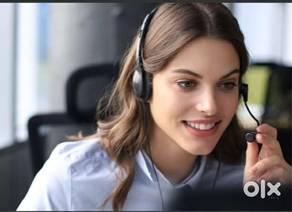 Customer handling Girl Staff