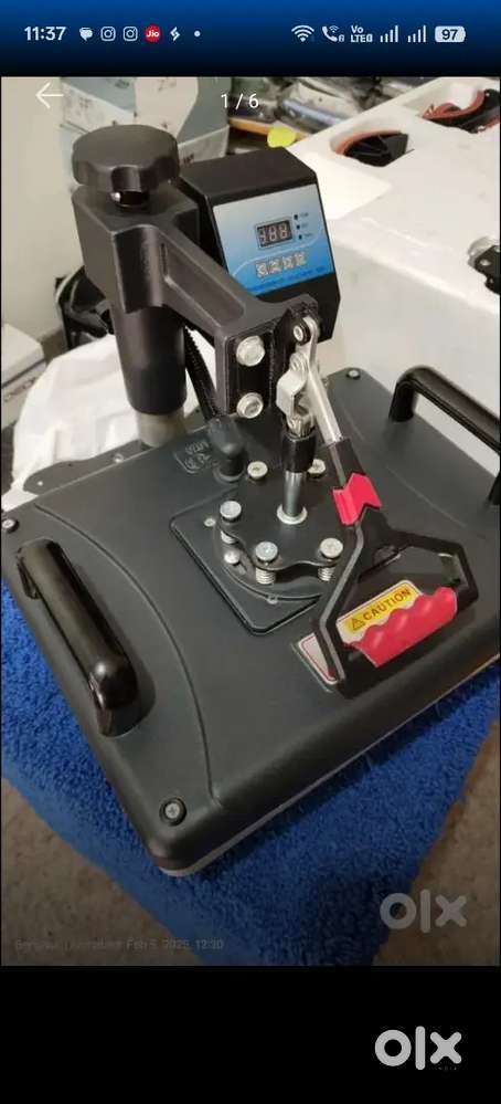 Mug press machine