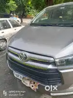 Selling Innova crysta 2017 single hand user