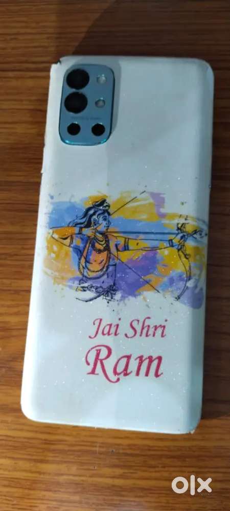 Original display in fingerprint/Back panel creck but original 8/128 /