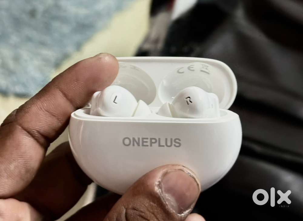 OnePlus Buds 3 white