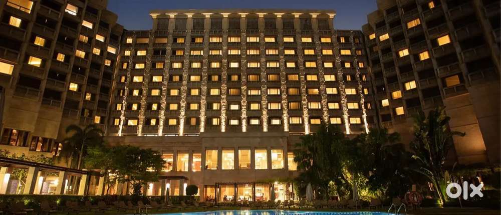 Five Star hotel reception spa required food available