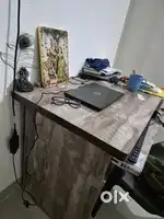 Study / Work table only three month used