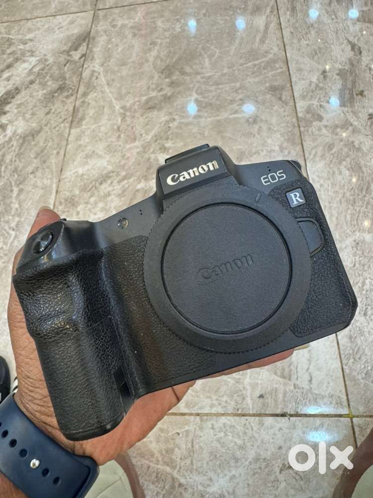 Canon Eos R body Rf 24-105 lens
