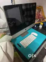 Apple mac 500 gb 22” monitor