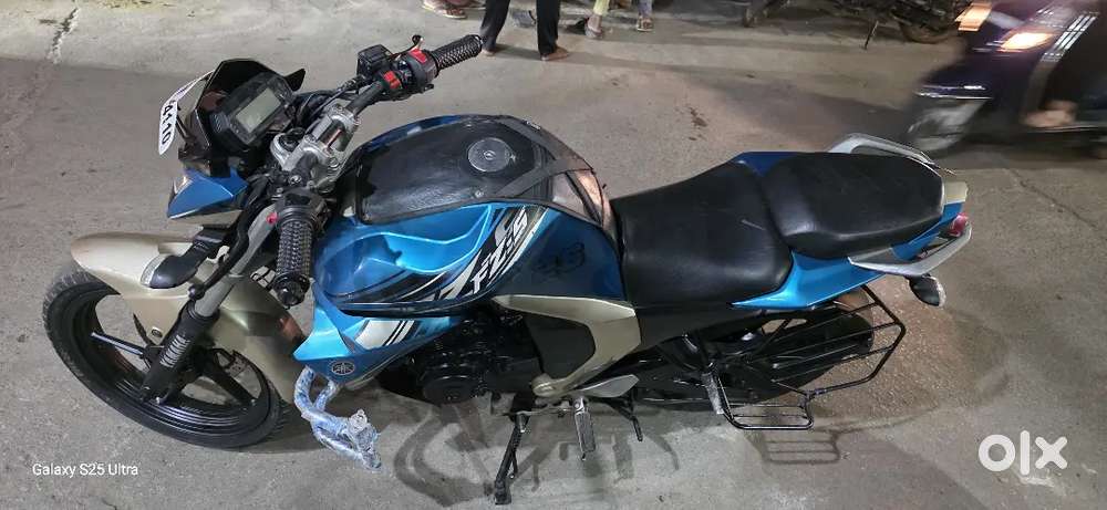 Yamaha fz & R15