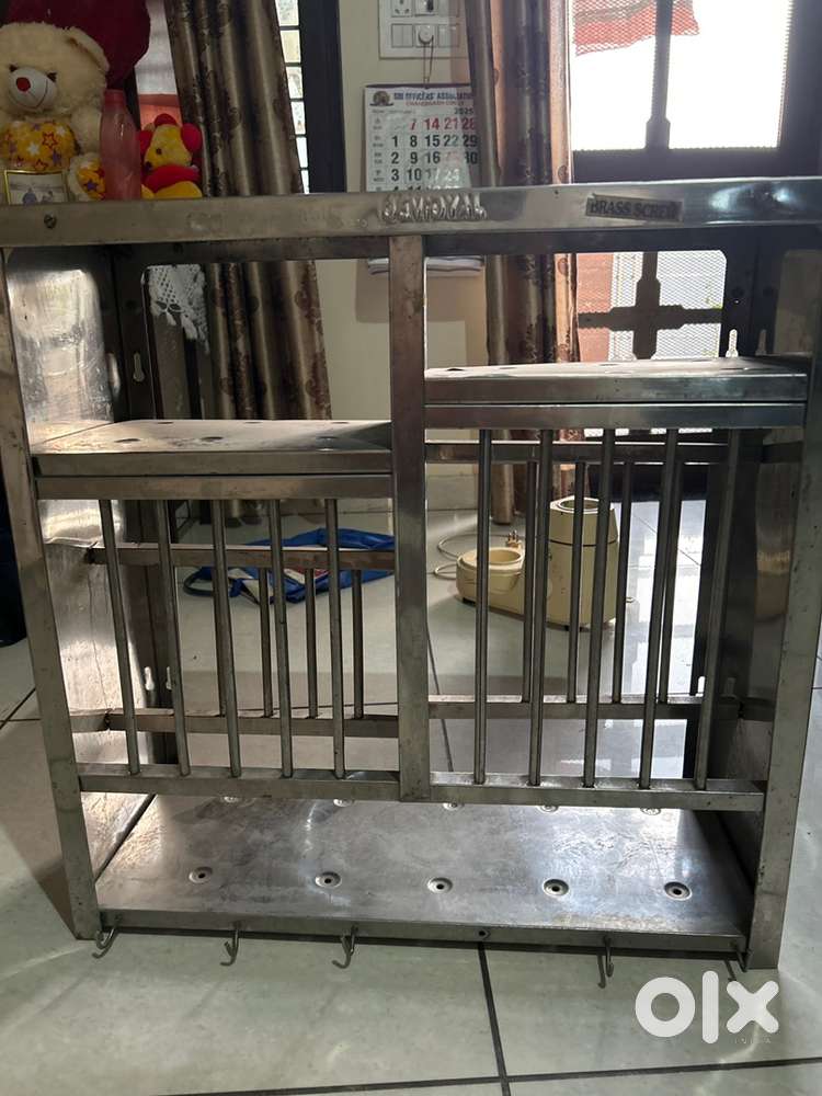 BARTAN STAND UNUSED
