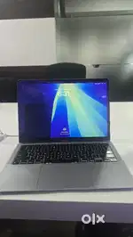Macbook air m1 256 GB SSD 8 gb ram