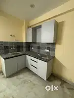 1bhk semi furnished flat near Saket