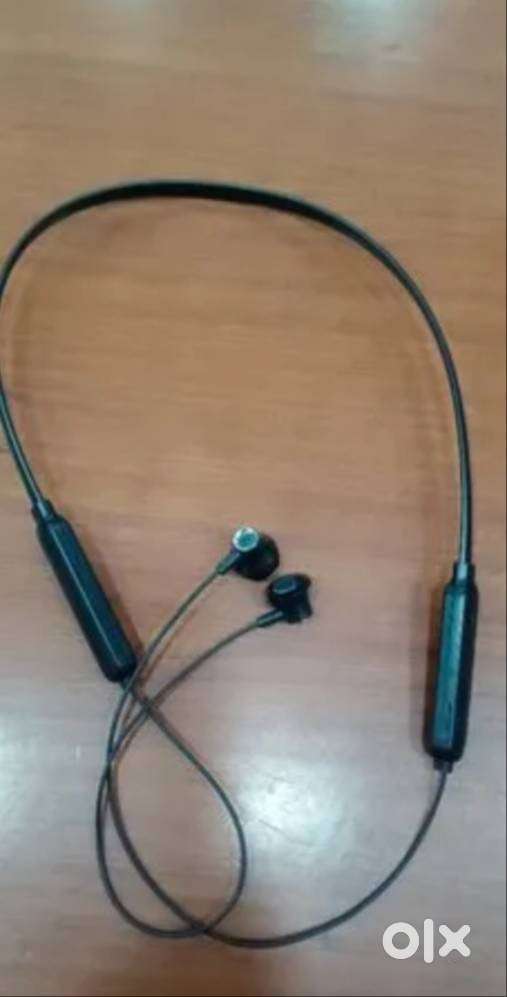 Bluetooth neckband wireless earphone headphone