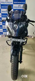 Pulsar 220. 2020