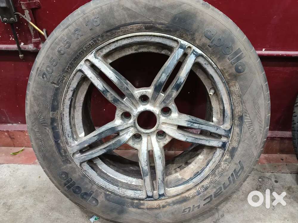 Innova Alloy Wheels Tyres