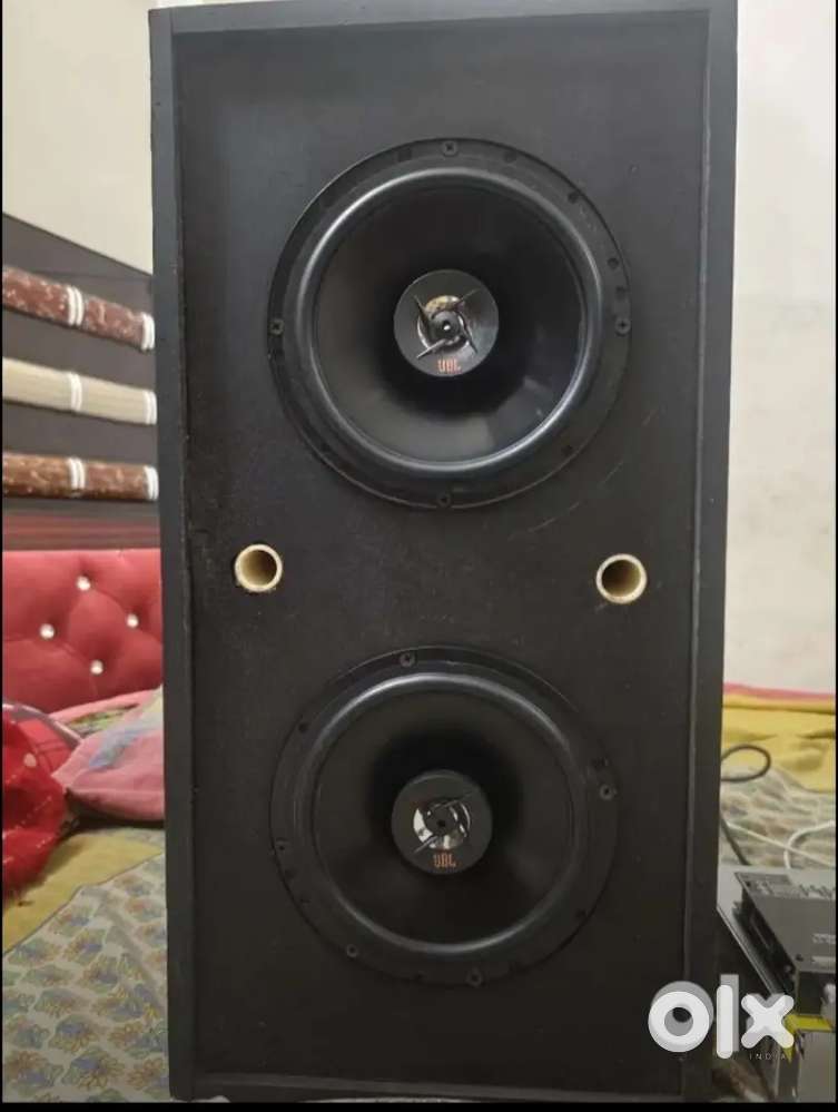 JBL  SPEAKER SOUNDBOX HANDMADE ONLY SPEAKER