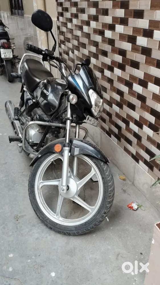 Selling due to extra vehicle