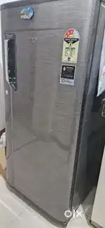 Refrigerator to sell