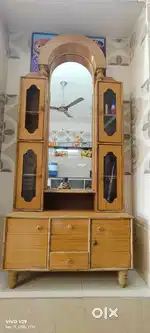 Dressing makeup table