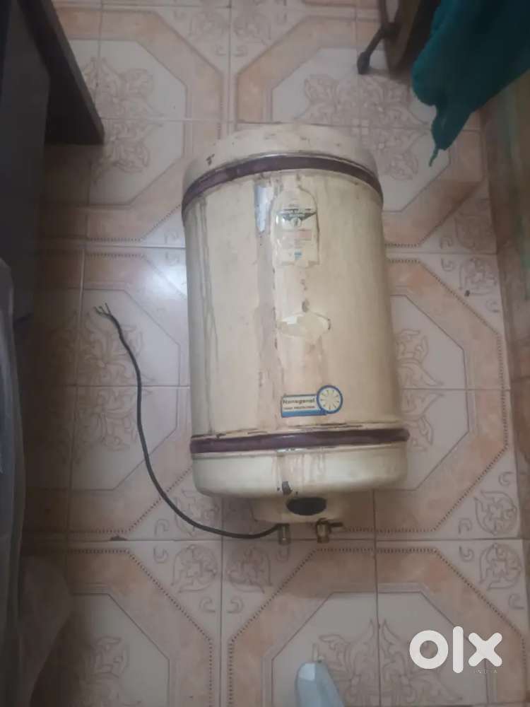 Water geyser 25liter super condition cormton