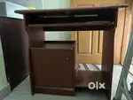 Computer table