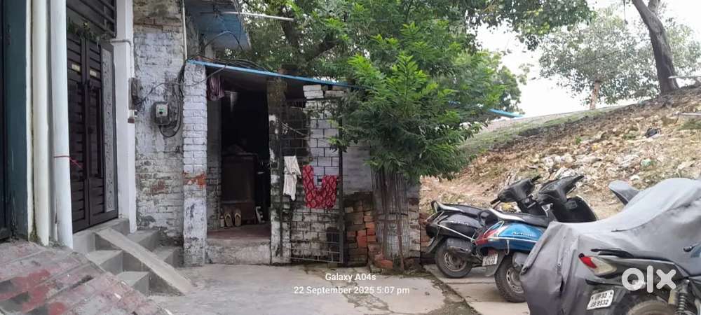 Lucknow rahim nagar near RLB school