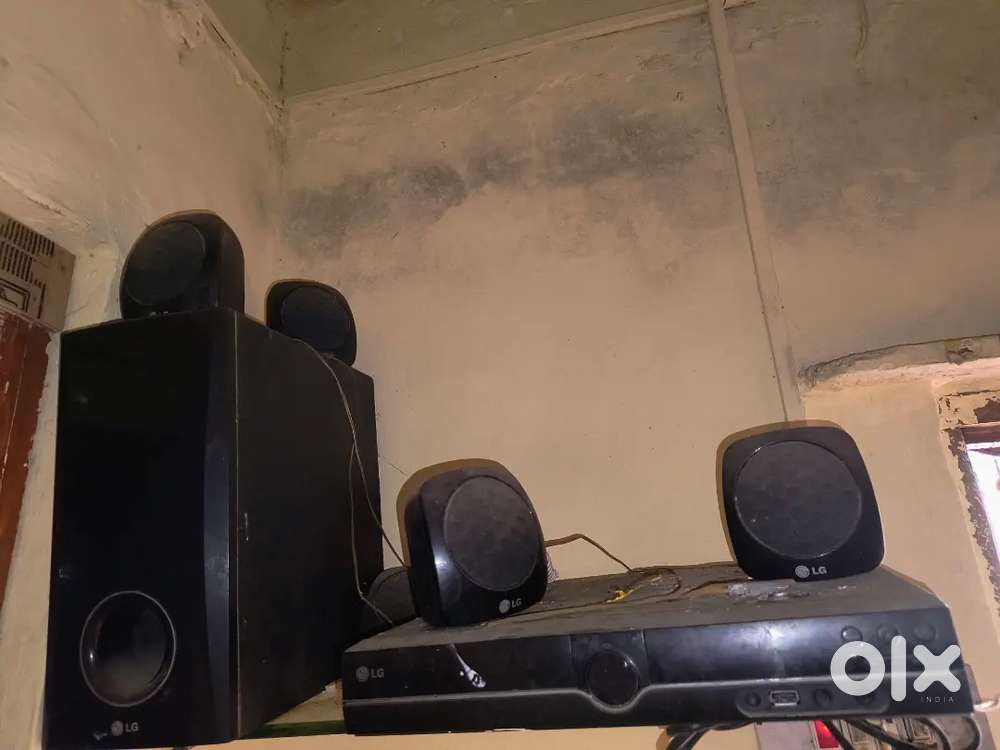 CD player with hupper and sound