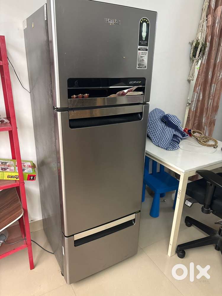 Whirlpool Fridge 240 L