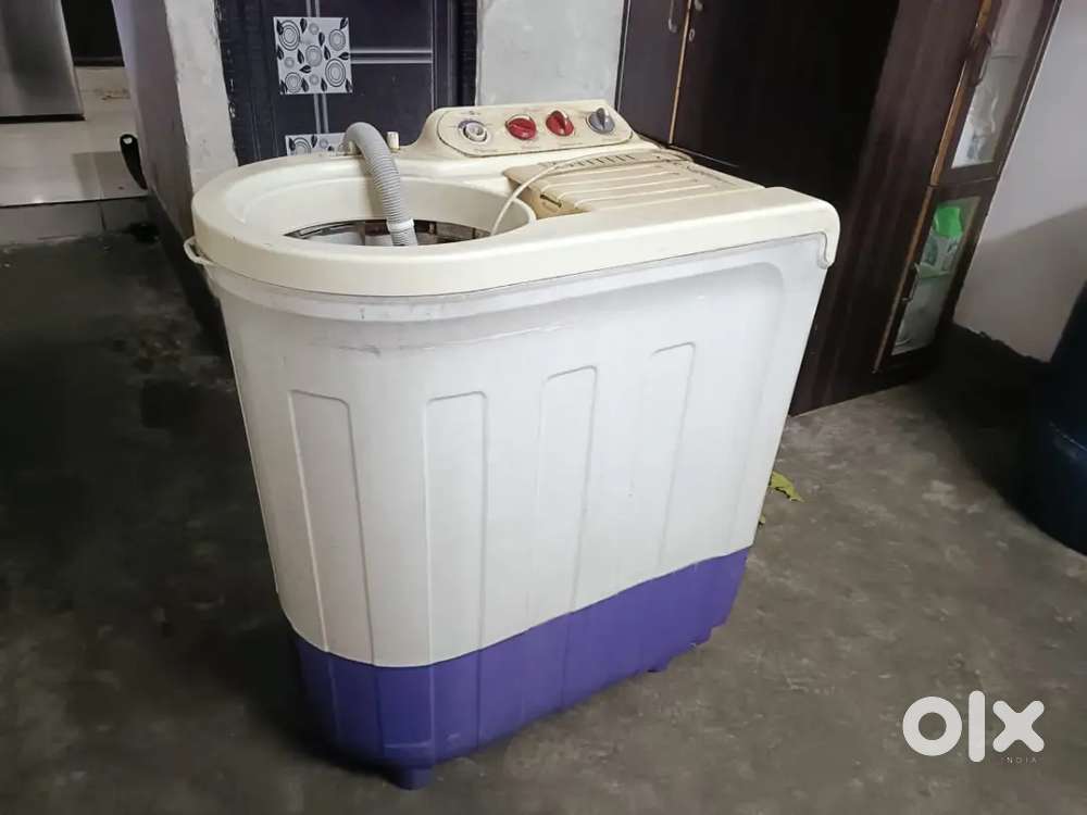 Whirlpool washing machine mint condition