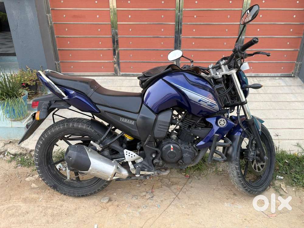 Yamaha FZ16 Blue