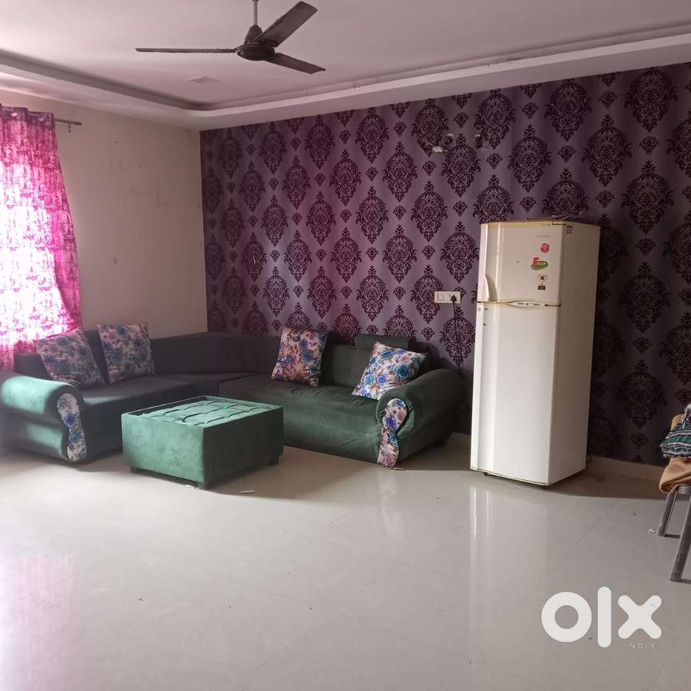 1bhk fully furnished cityhert on road society