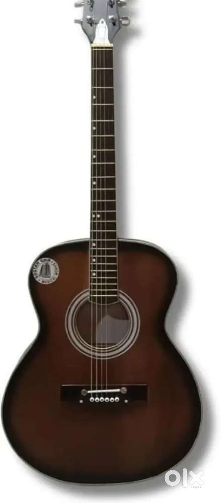 SUB_ gui,11 semi acoustic Guitar