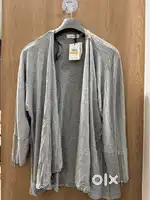 Calvin Klein Pullover with original Tag, fits all Sizes