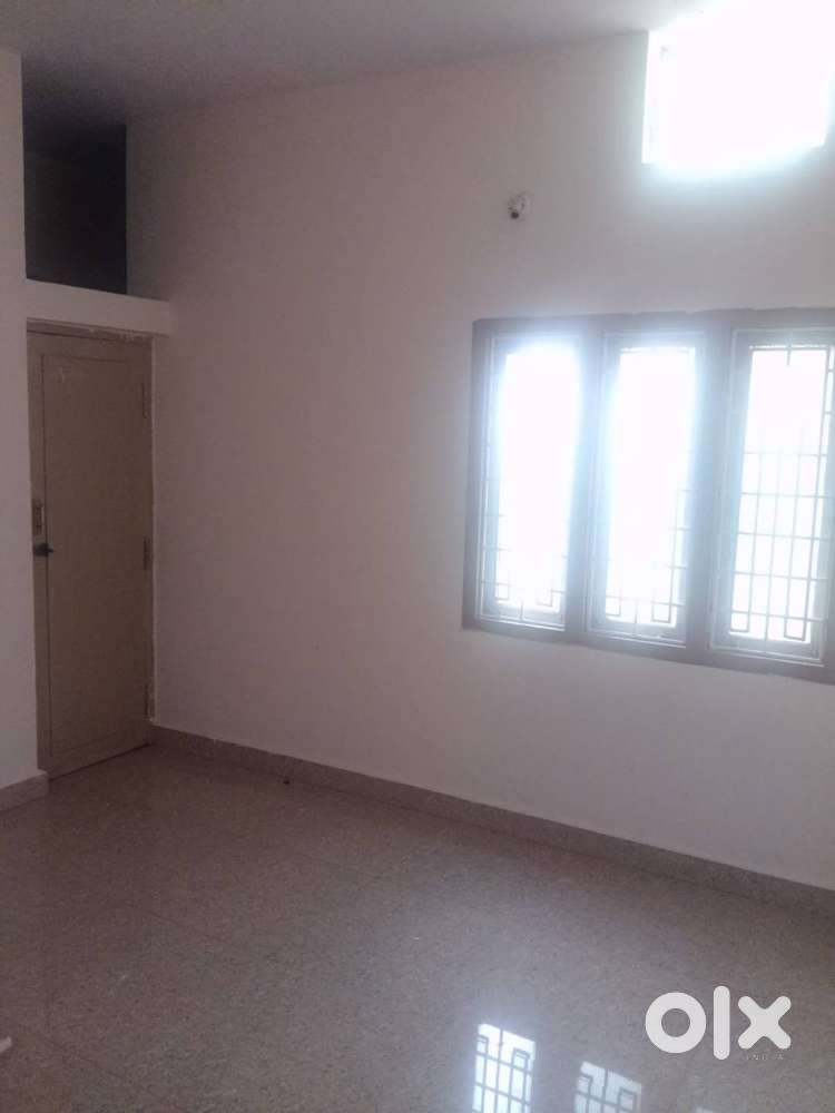 2BHK VEG HOUSE FOR LEASE IN JP NAGAR