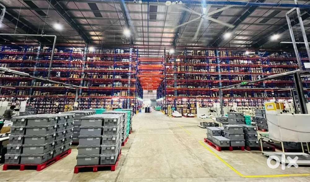 WANTED MALE/FEMALE WAREHOUSE HELPERS