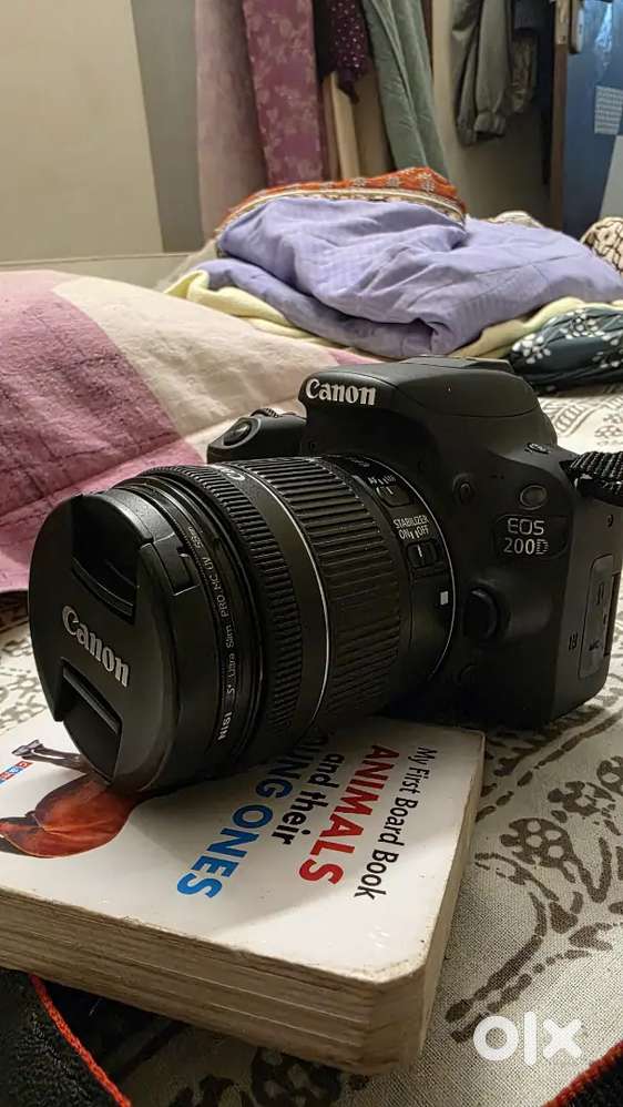 Canon 200D DSLR Less used Excellent condition