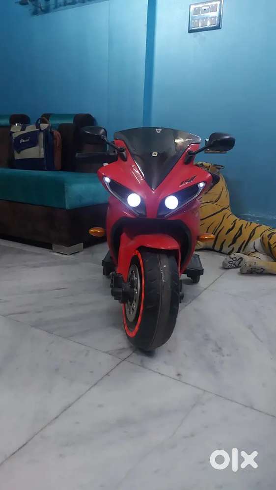 Kids battery bike, yamaha R-15 replica