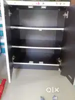 લાકડા નો કબાટ સારી કંડીશન માં