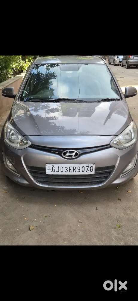 Hyundai i20 2013 Sports model, Single handed driven