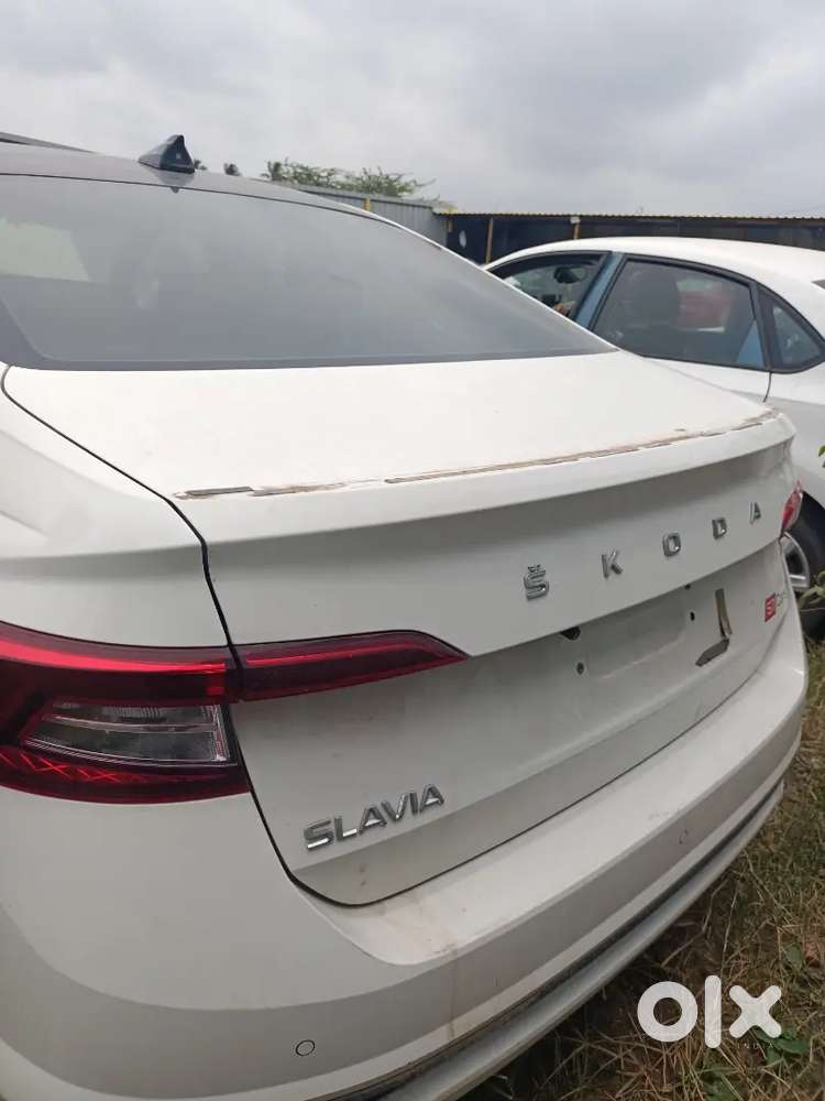 SKODA SLAVIA petrol