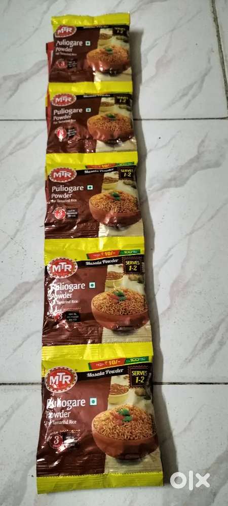MTR Puliogare Powder. For Tamarind Rice . 10 Pkts.Each 27 Gms. Mrp.10.