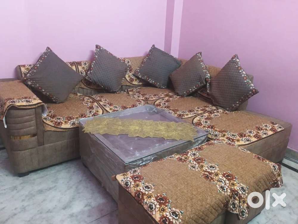 BRAND NEW SOFA SET