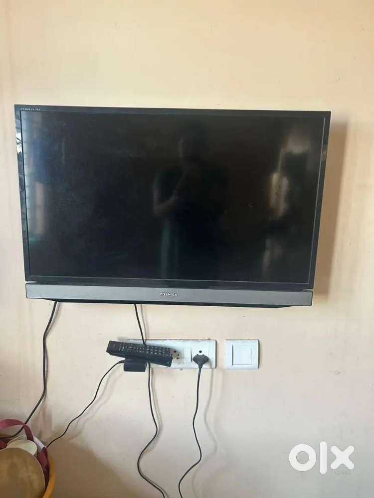 32 Inch LED TV for Sale at a very discounted Price