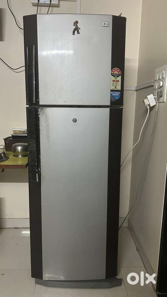 LG 2 Door Fridge Mint Condition 320 LTR