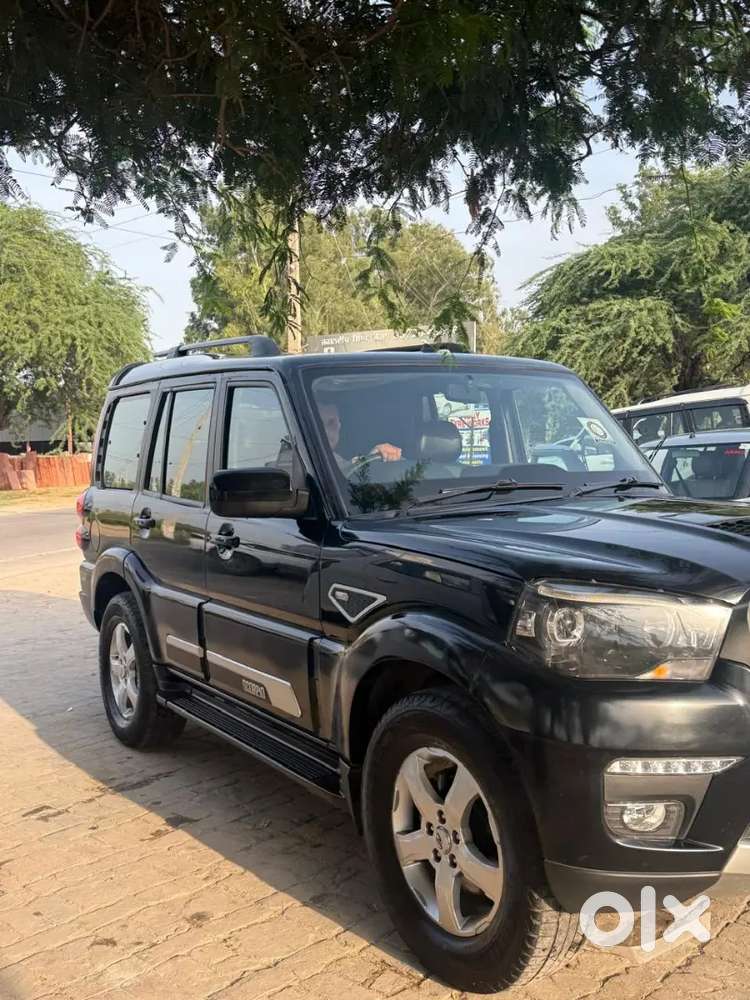 Mahindra Scorpio Classic 2023 Diesel Well Maintained