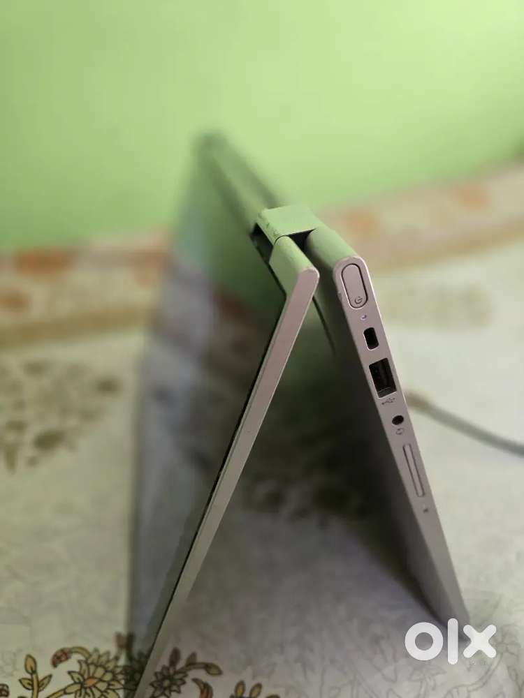 Hp pavilion x360 i5 laptop