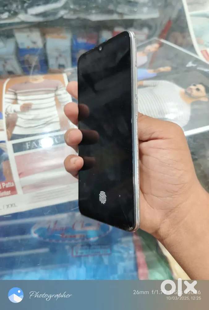 smooth phone and ungent sale laina chatai hoo too call karo