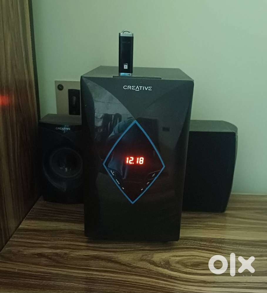 Sell of Creative Two plus one Sub Woofer