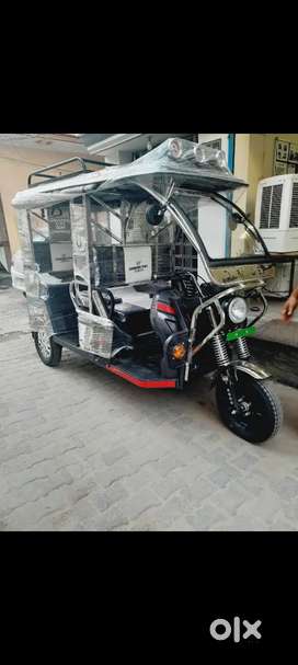 300 Or 350 PR ROJANA HISAB PAR YA THEKE PR E RICKSHAW